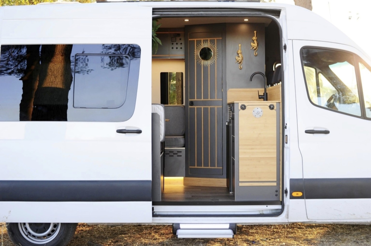 Monkey Camper